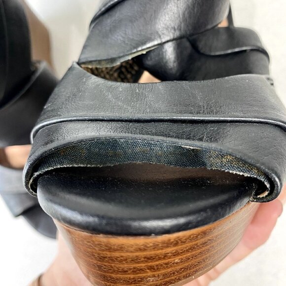 Seychelles Black Leather Risky Business Wedge Sandals 8 - Picture 6 of 12